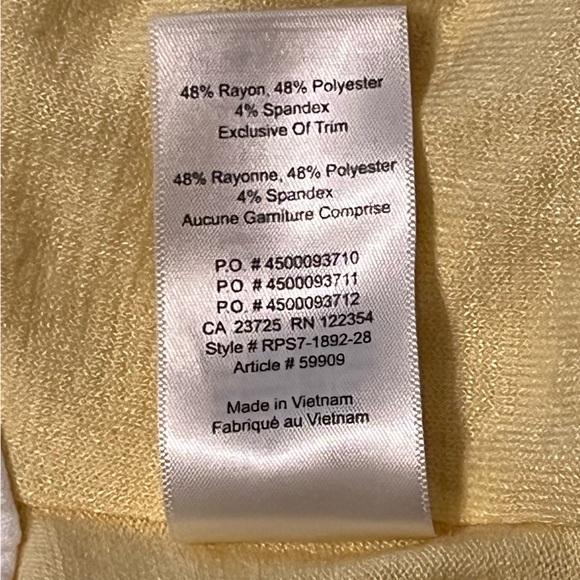 Wilfred Free Sleeveless Deep V-Neck Crop Top. Size XS. Rayon, Polyester, Spandex - Picture 5 of 5